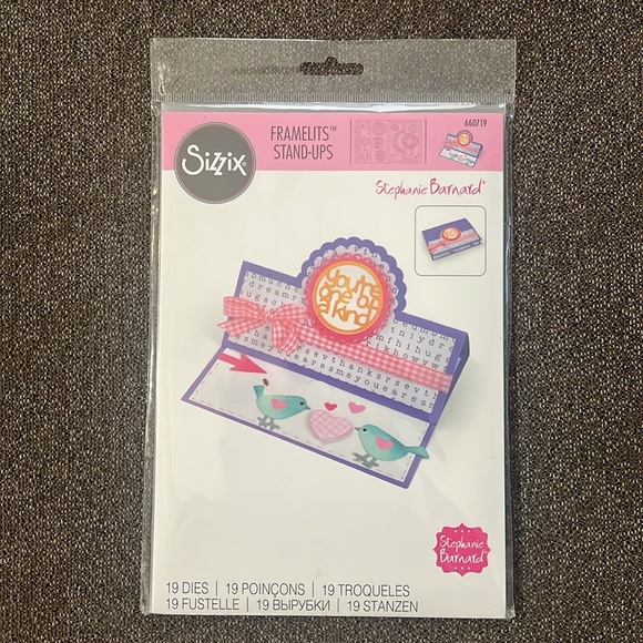 Sizzix Framelits Stand-Ups Stephanie Bernard Card Scallop Circle  NWT - Picture 1 of 6